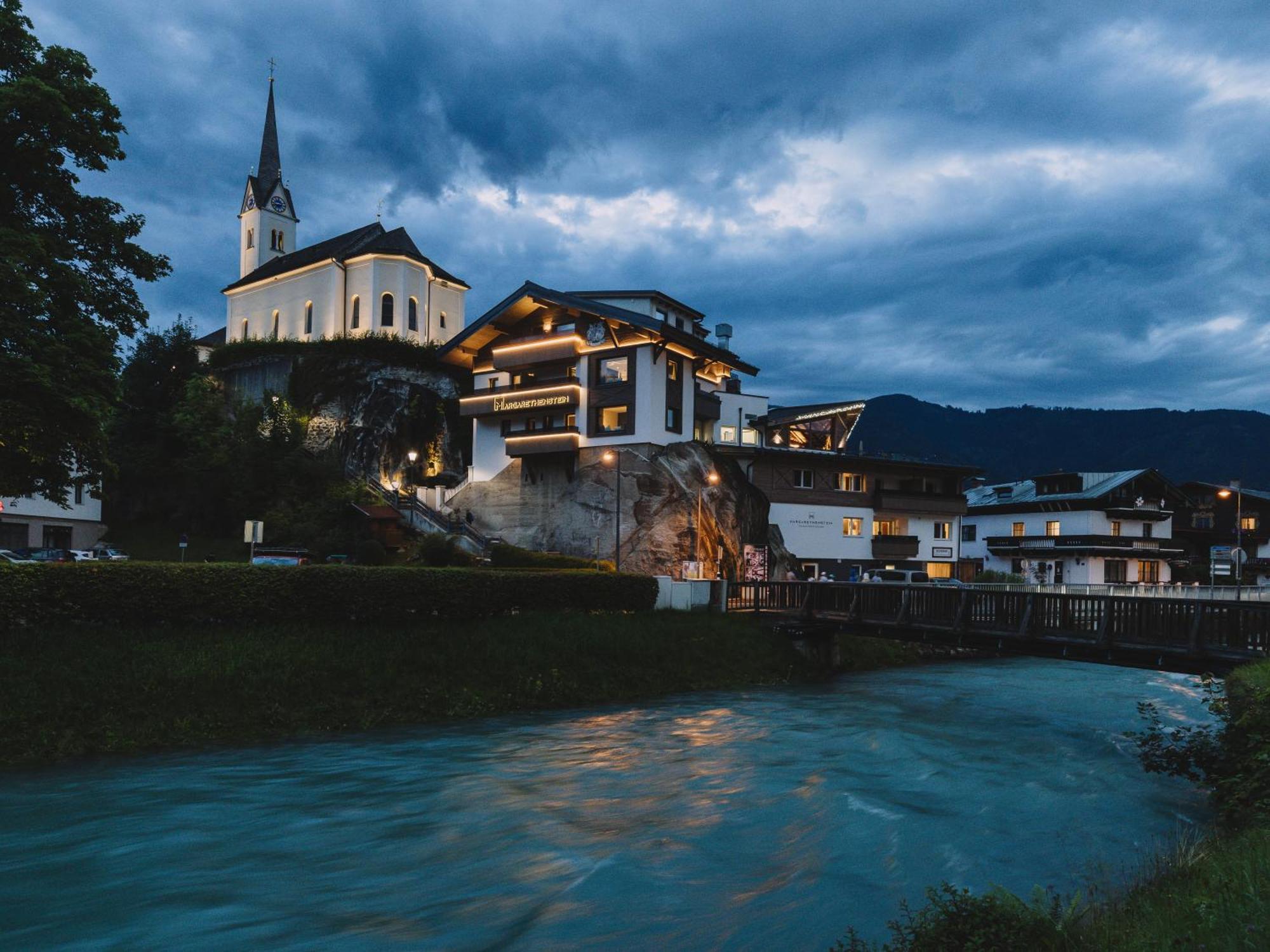 Apartment Margarethenstein Mit Privat Sauna Und Inklusive Zell Am See-Kaprun Sommerkarte Bagian luar foto